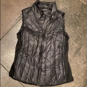Black sleeveless puffer vest.